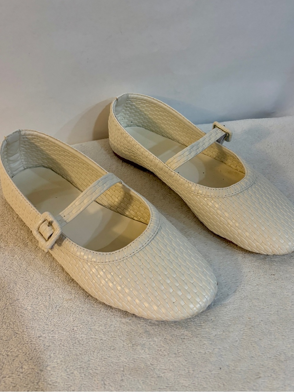 Classic Mary Jane Flats in Cream - Women's Shoes